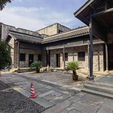 万里走边疆（D81 红安-罗田胜利 1）