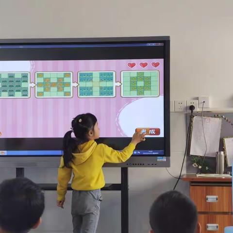 【仁化县董塘镇中心幼儿园】大二班第十二周精彩剪影