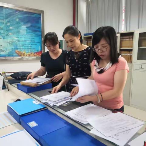 海南省总工会到三亚市总工会开展城市困难职工脱困解困工作考核