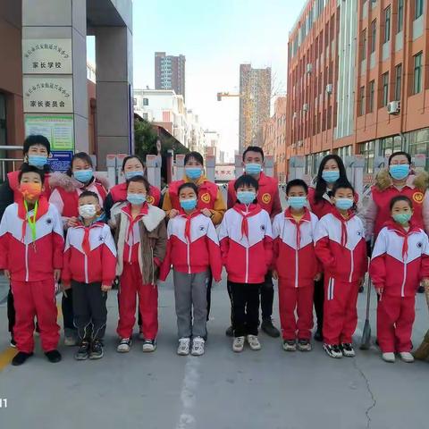 学习雷锋日～兴安小学3年级5中队