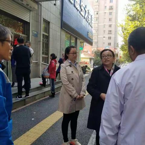 铁西卫健局边莉副局长来到工人村社区卫生服务中心视察指导