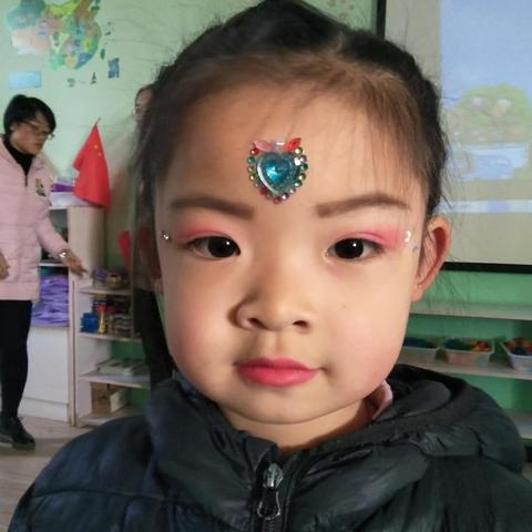 【专访】聪明文静    神墨小学员   尹丹