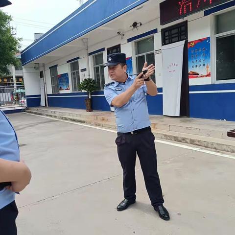 提本领  强素质  洽川派出所开展武器警械专项培训