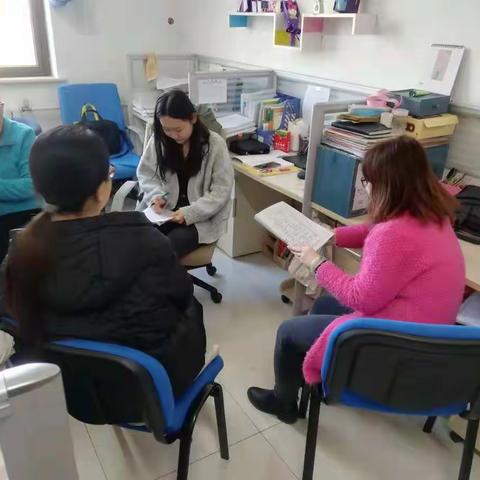 在研讨中进步，在课堂中成长 ——大兴八小四年级语文团队活动