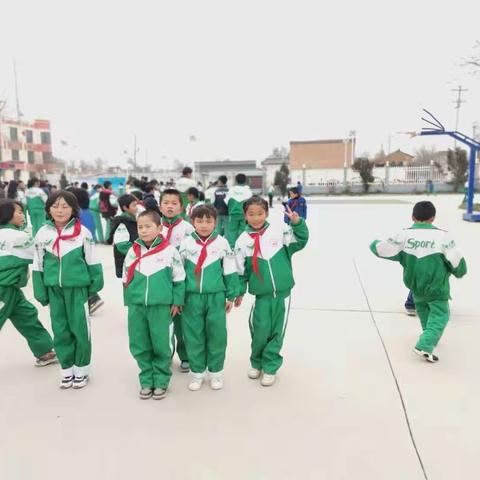 二年级可爱的孩子们