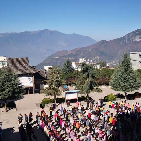 拨开冬日乌云见青天，促进两镇教育换新篇