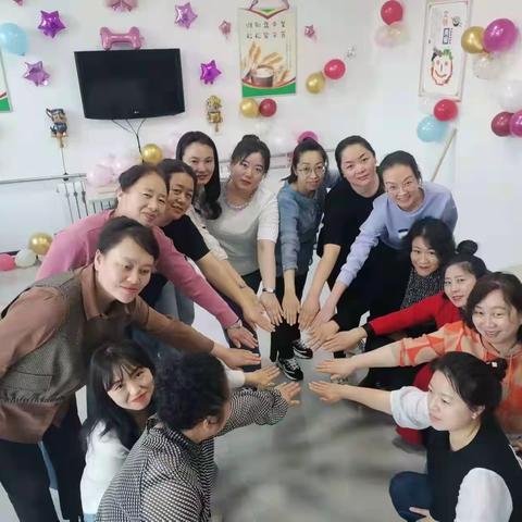 阿荣旗局（营销部）举办庆“三八”妇女节系列主题活动