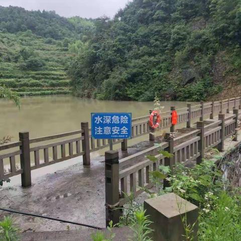 巡视河道