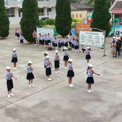 上城公小学欢庆六一儿童节