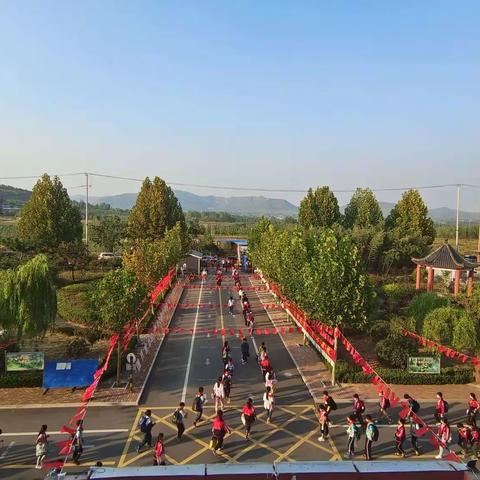 满园书香润心灵，匡衡少年爱读书——兰陵县鲁城镇中心小学蓓蕾读书工程阅读常规课一周活动剪影