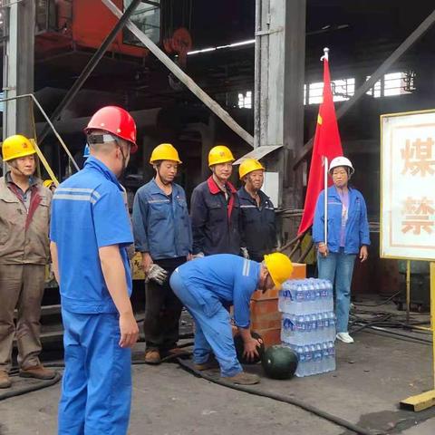 党建百年，炎炎夏日，轧钢厂党支部慰问一线员工