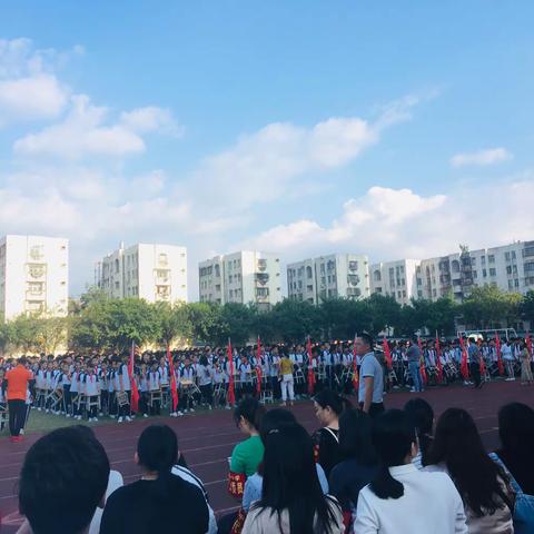 崇雅中学七年级跑操比赛/七11班家委记录