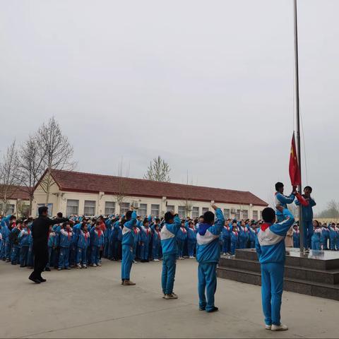 清明时节雨纷纷 梁于小学