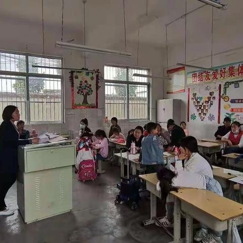 家校携手，共促成长