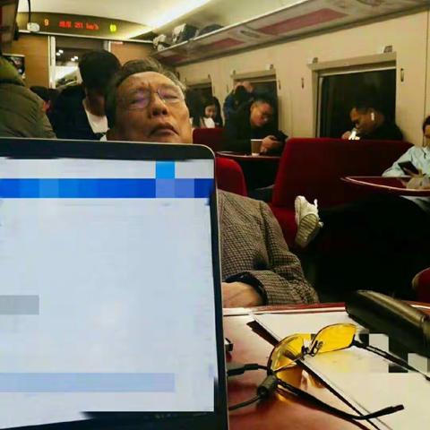 众志成城，抗击疫情