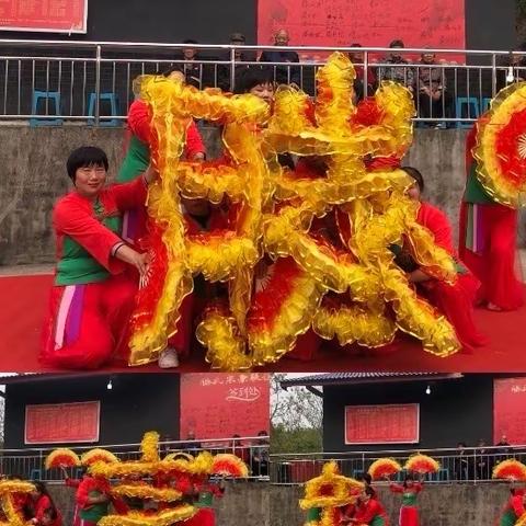 热烈祝贺四川省南充市百合山滕氏祠堂落成典礼暨清明祭祖会圆满成功！