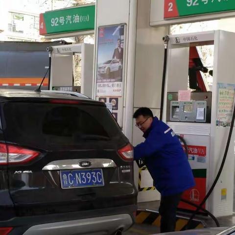 高新片区上下齐心忙经营，努力实现开门红。