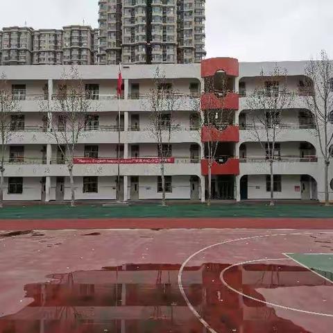 龙泉中心校3.4课堂——“疫情无情人有情，空中课堂学不停。”