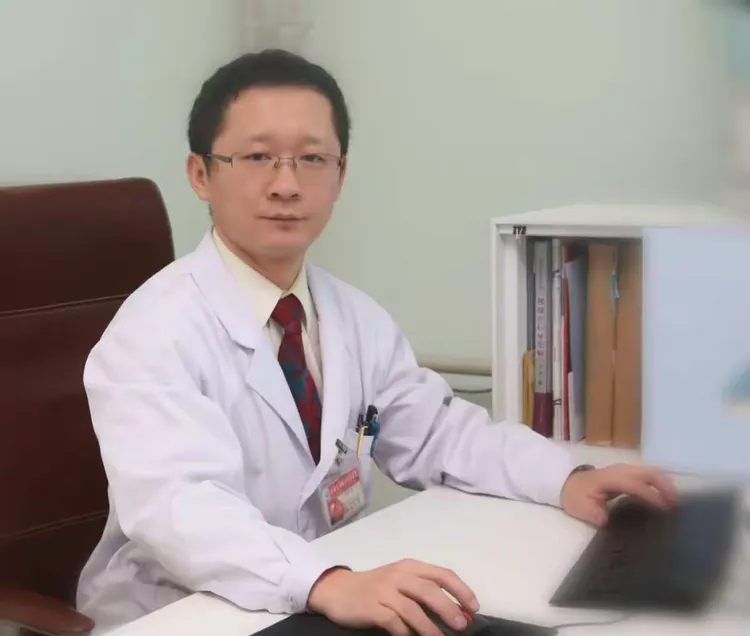 包含鸡西矿业集团总医院代挂专家号，减少患者等待就医的时间的词条