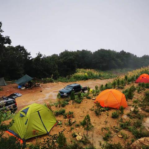 帐篷露营见证南太行神秘风景