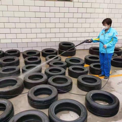 “沉淀管理基石、挖掘服务潜能”