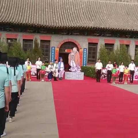 明礼以养正，笃志存高远――记寿阳县城内小学六年级“告别童年，感恩立志”成童礼