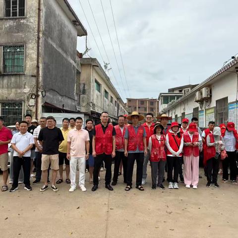 仙云社区联合市委编办、美兰区政协持续开展环境卫生整治行动