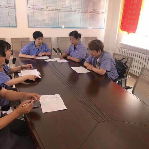 东风所抄收员利用周末时间催费