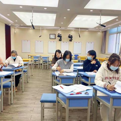 落实双减政策——密云区第四小学语文低年级组教研活动纪实