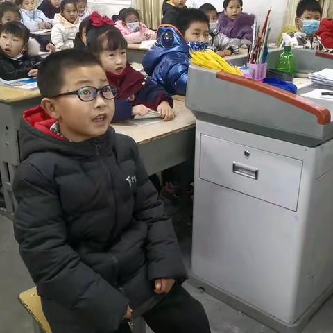 乐享“双减” 挑战自我 别样展示 ———大河坎九年制学校开展一二年级学生综合素质展示活动