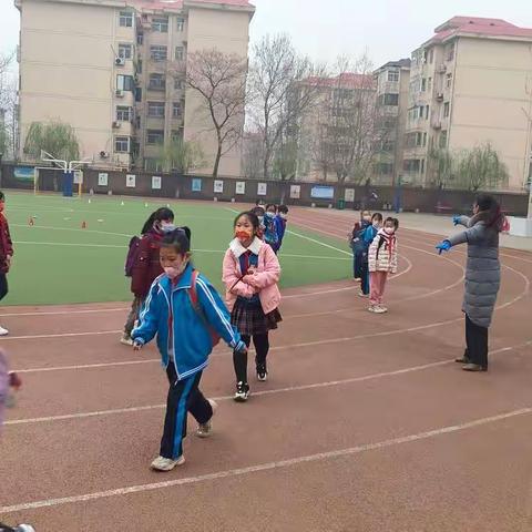 【东简良小学】进行防疫应急预案演练