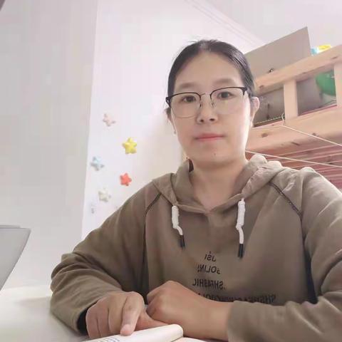 春蚕吐丝恒有情 蜡炬燃烧终无悔——杨国霞老师