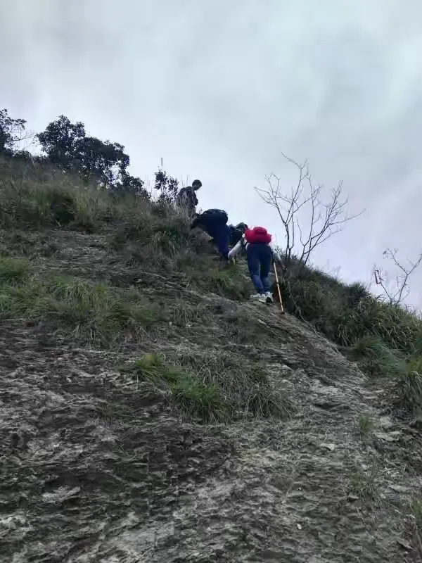 爬山过程
