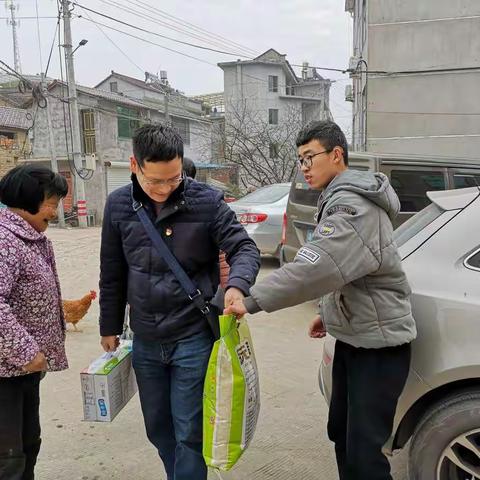 爱心家访，温暖寒冬