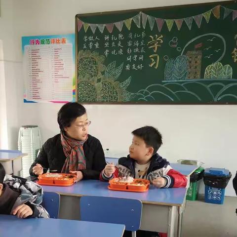 绿影小学华强校区正式启动“三心工程”——​放心午餐 安心午休