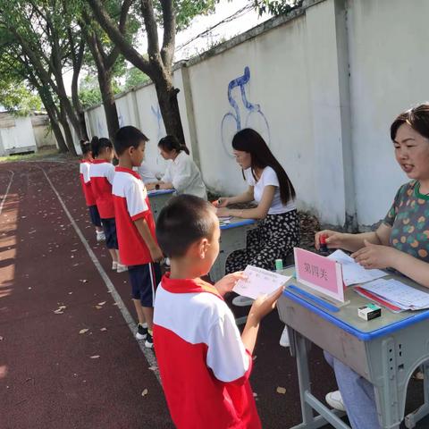 高新区清河小学无纸化测试，为期末测评增彩