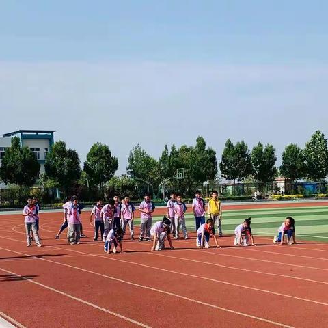 展运动风采，育阳光少年—三年级全员运动会