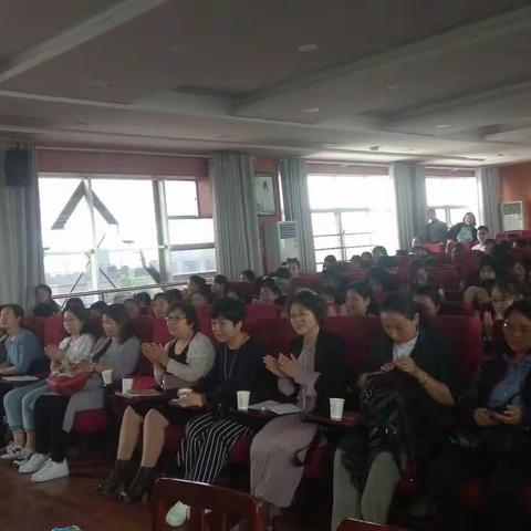 五月鲜花吐馨香 教研活动绽芬芳——安阳市第一实验小学“从课文到课程”专题教研活动