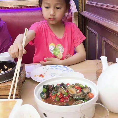 不挑食，不玩耍高默涵