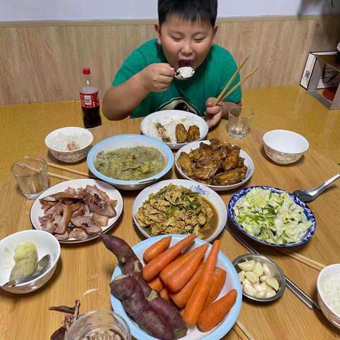 不挑食，不玩耍穆葰