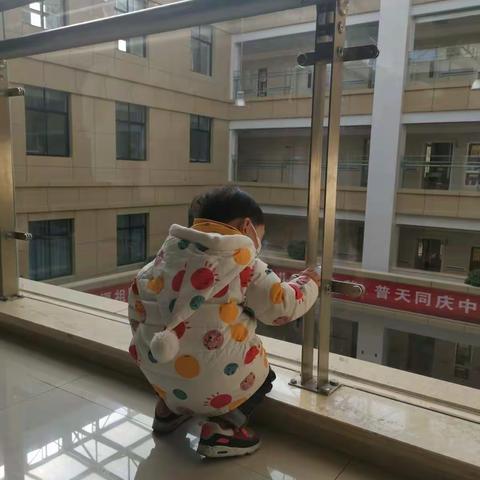陪姐姐接种第二针新冠疫苗