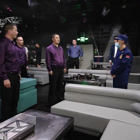 罗湖消防救援站开展消防安全集中夜查行动