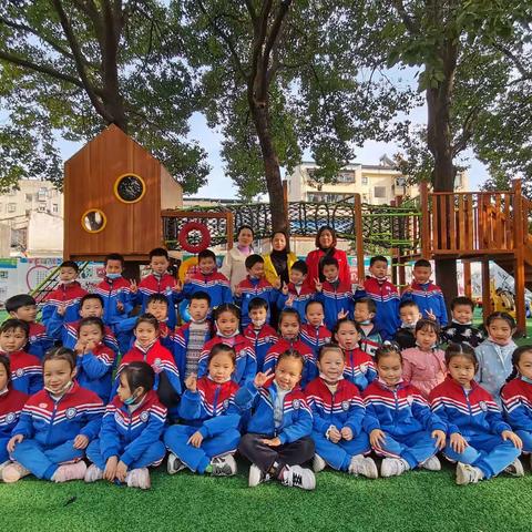 🌸京山市直属机关幼儿园🌸          大九班期末汇报活动