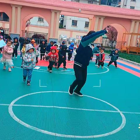 蜜叶一班清明节美篇