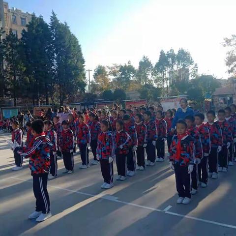 永昌小学2020年第三十届趣味运动会      三（1）班记录美好时刻（12月17日——12月18日）