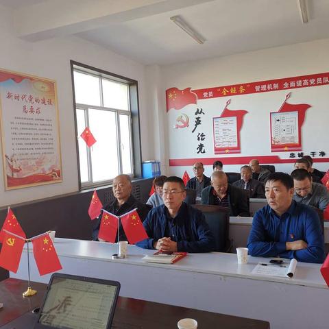 各民族同呼吸   共命运   心连心                  平等   团结   进步   繁荣