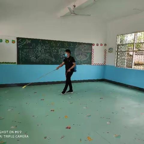全面消毒防疫，为复学做好准备––高家镇庄泉小学消毒篇
