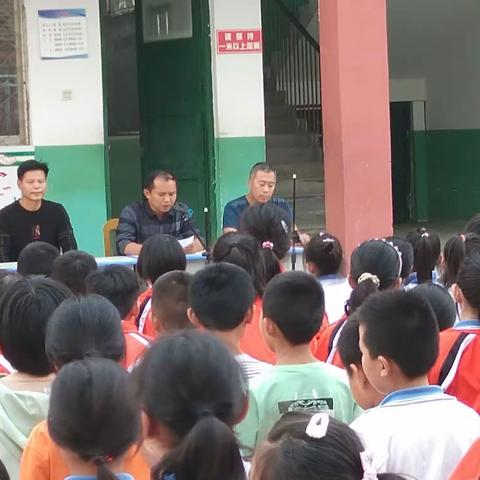 蔡堂镇东方小学(幼儿园)消防安全逃生演练