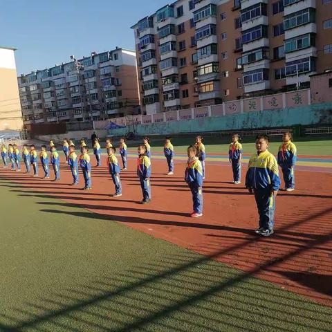 【南芬小学三、六年组】体育课后服务——“玩中学”与“乐中练”