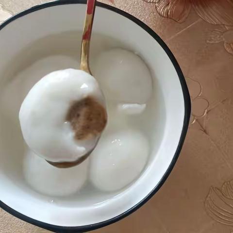 我在寒假做家务 ——包汤圆